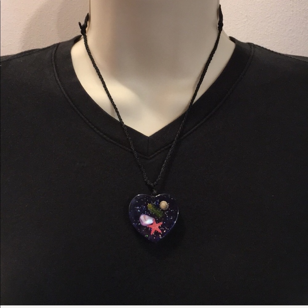 Blue Ocean Heart Necklace - Picture 4 of 8